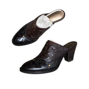 Vintage Gianni Bini Western Black and Brown Heeled Mules